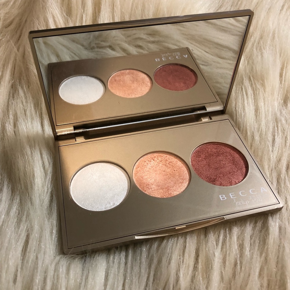 BECCA X Jaclyn Hill limited edition bundle! - Picture 3 of 8